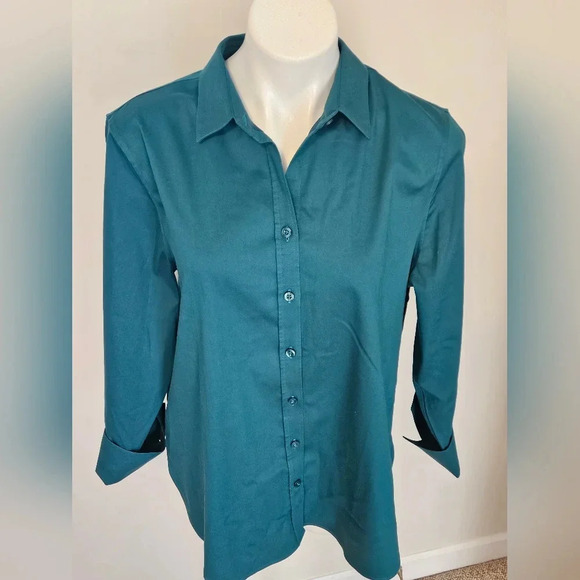 Chico's EUC Button Down Size 14 - Picture 1 of 8